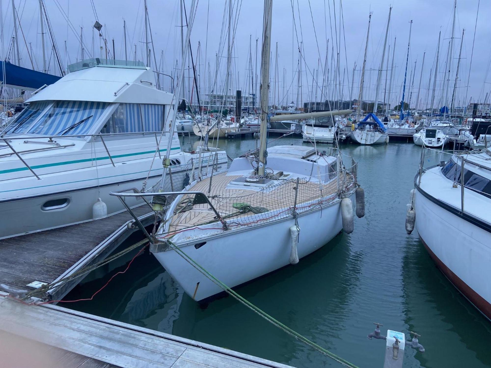 Location Petit Voilier Botel La Rochelle (Charente-Maritime)