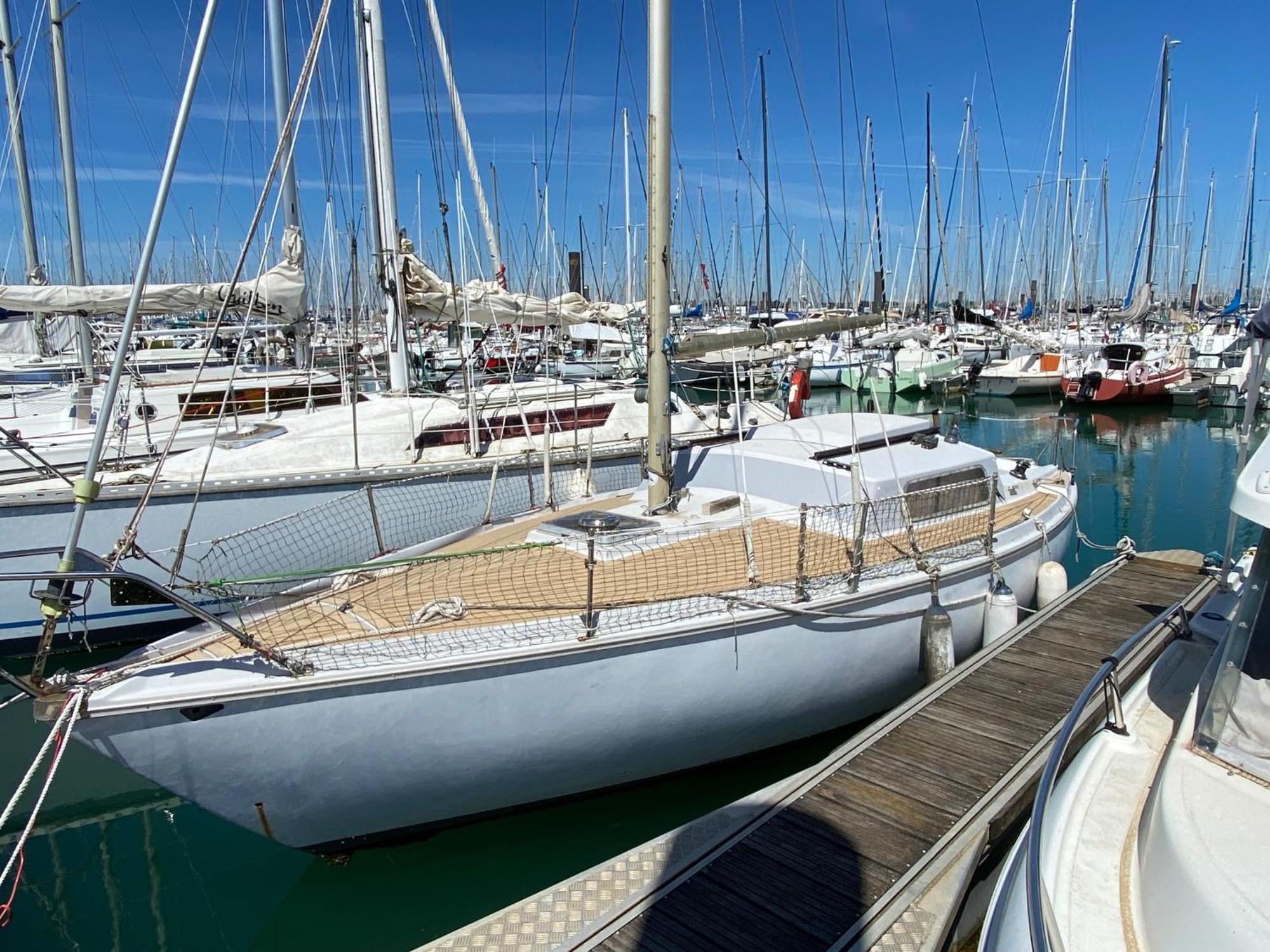 Location Petit Voilier Botel
